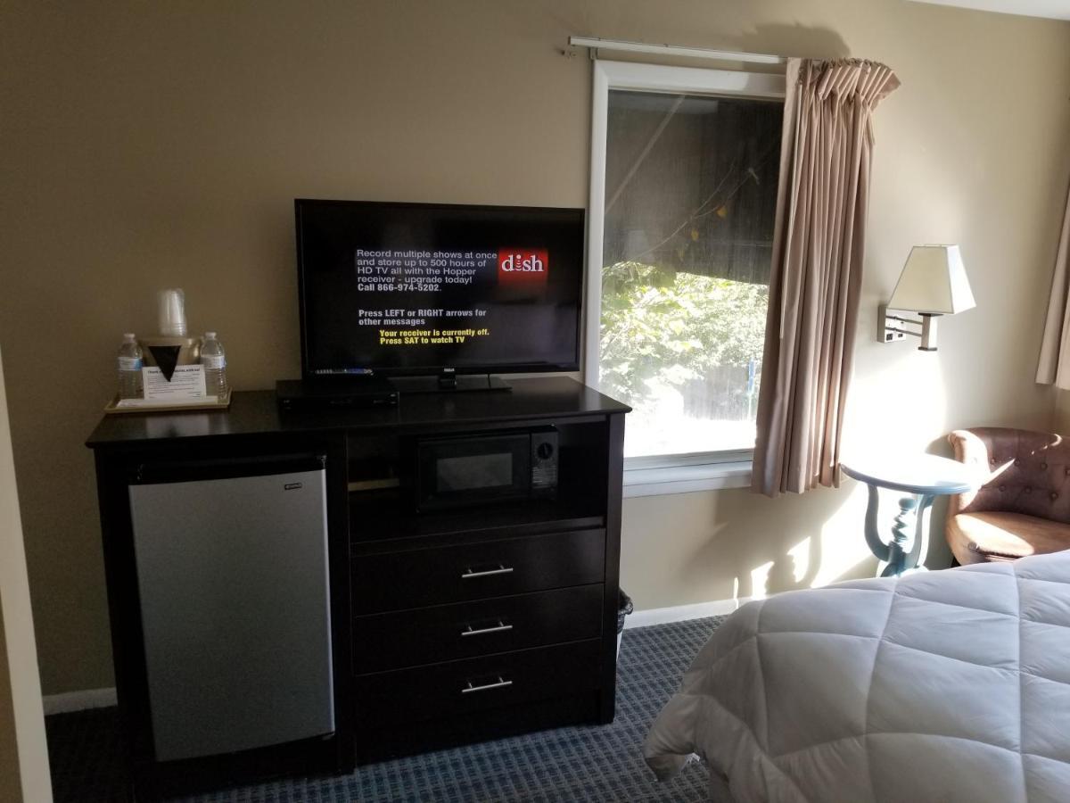 Mainstay Inn Финиксвилл Экстерьер фото